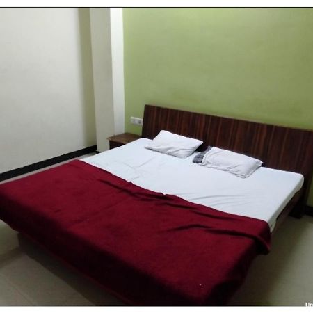 Hotel Adarsh, Ujjain Εξωτερικό φωτογραφία