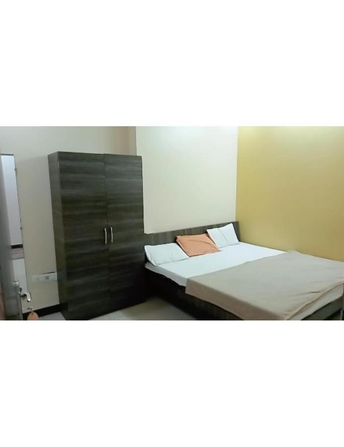 Hotel Adarsh, Ujjain Εξωτερικό φωτογραφία