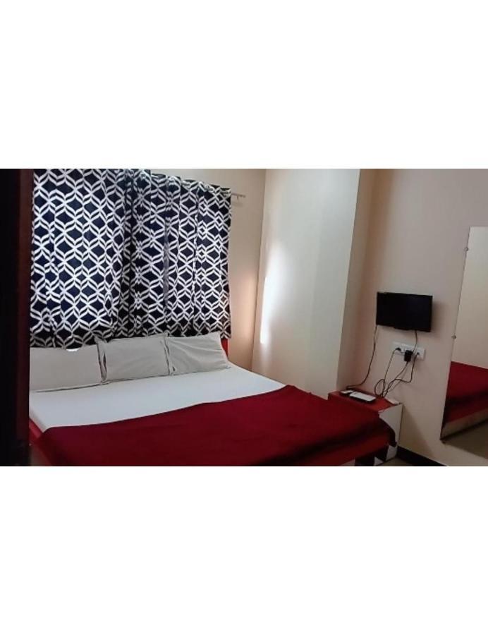 Hotel Adarsh, Ujjain Εξωτερικό φωτογραφία