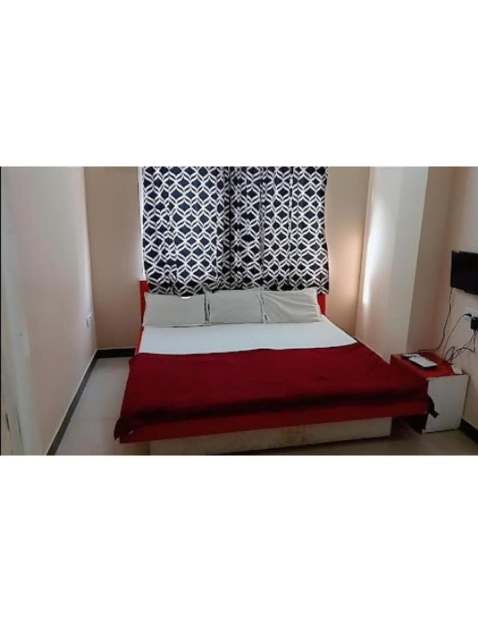 Hotel Adarsh, Ujjain Εξωτερικό φωτογραφία